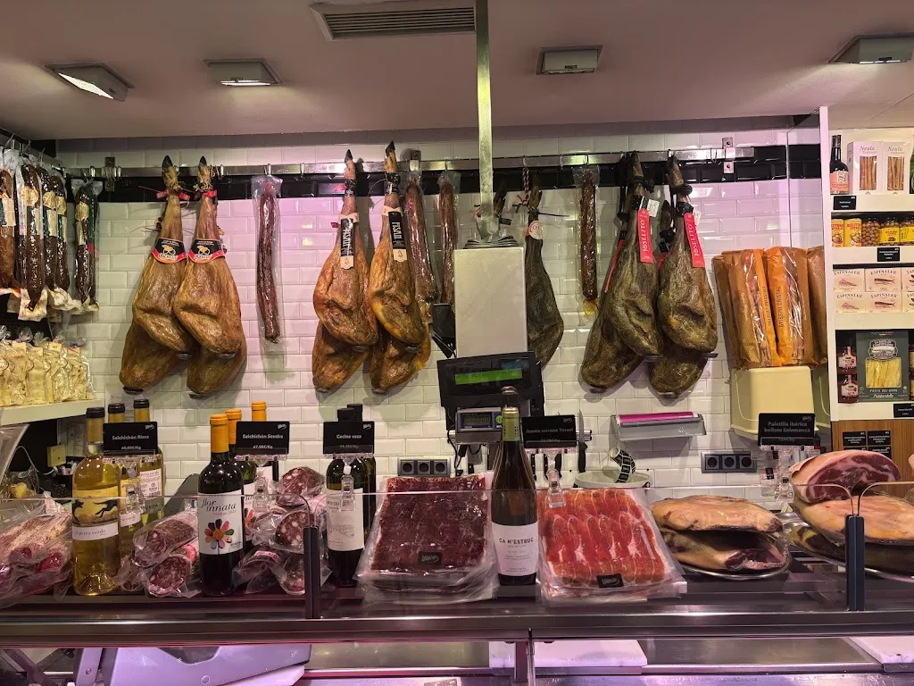 Martin Condemarin_La Garriga_Garriga La_review