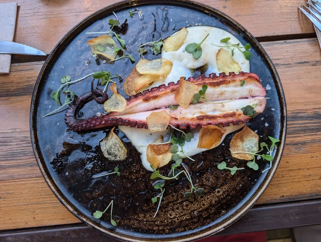 Adam Prus_Tramonto - Food & Drinks_Garriga La_recensione