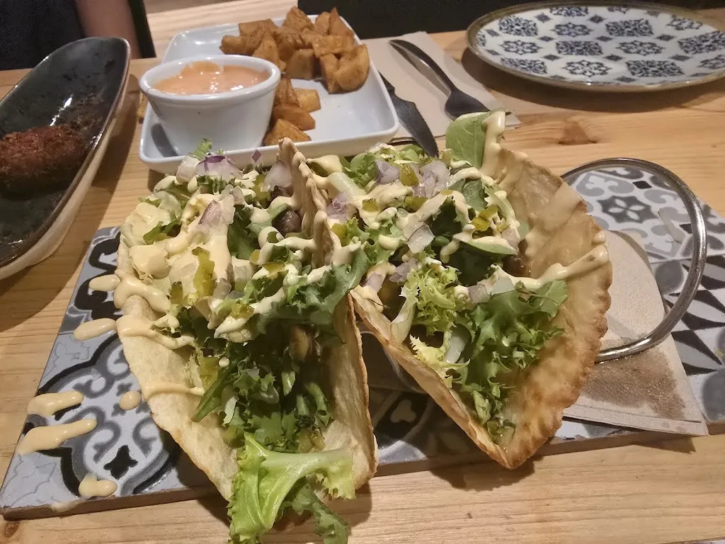 Jurgita N_Tramonto - Food & Drinks_Garriga La_recensione