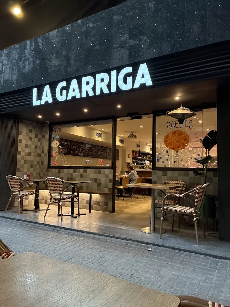 Damen Savvi_La Garriga Eixample restaurant_Garriga La_review