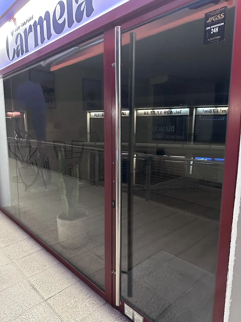 Maximo Alejandro Andres Tarin_Carmela Smash_Garriga La_review