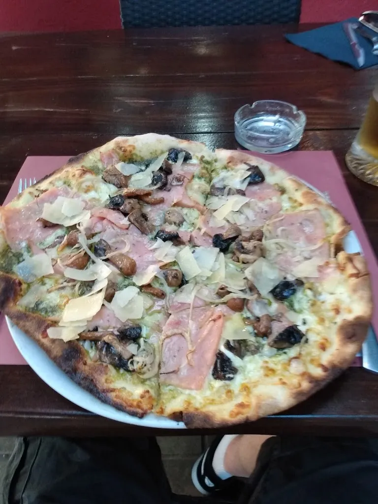Mark Jones_Pizzeria 1900 La Garriga_Garriga La_review