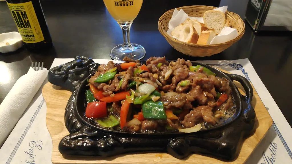 M._Bar 141_Garriga La_review