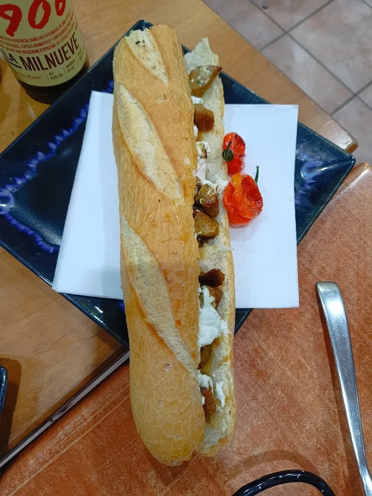 Jordi Galán_Bar La Cantonada_Garriga La_review