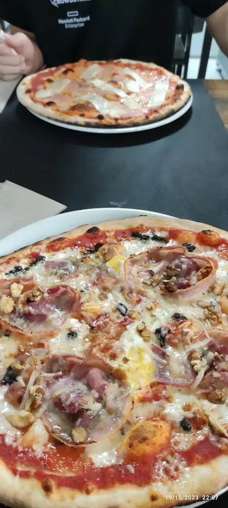 Menu_Kikus's Pizzeria La Garriga_Garriga La_image_1