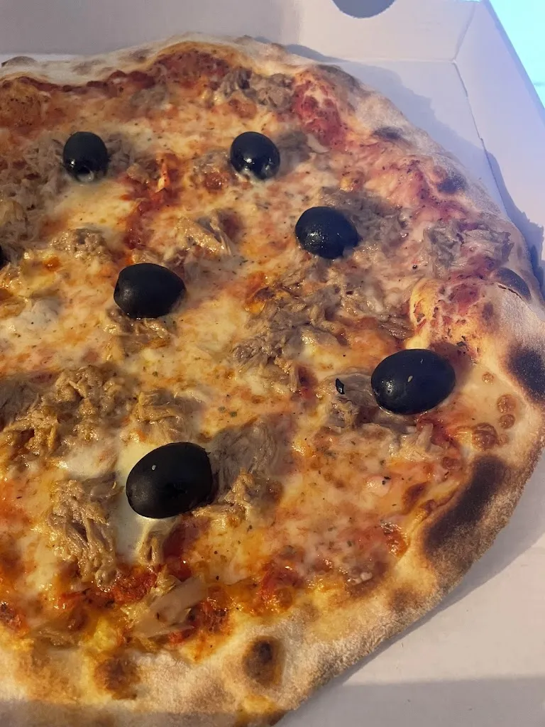 Laura Molina Ruiz_Il Pomo Express La Garriga_Garriga La_review