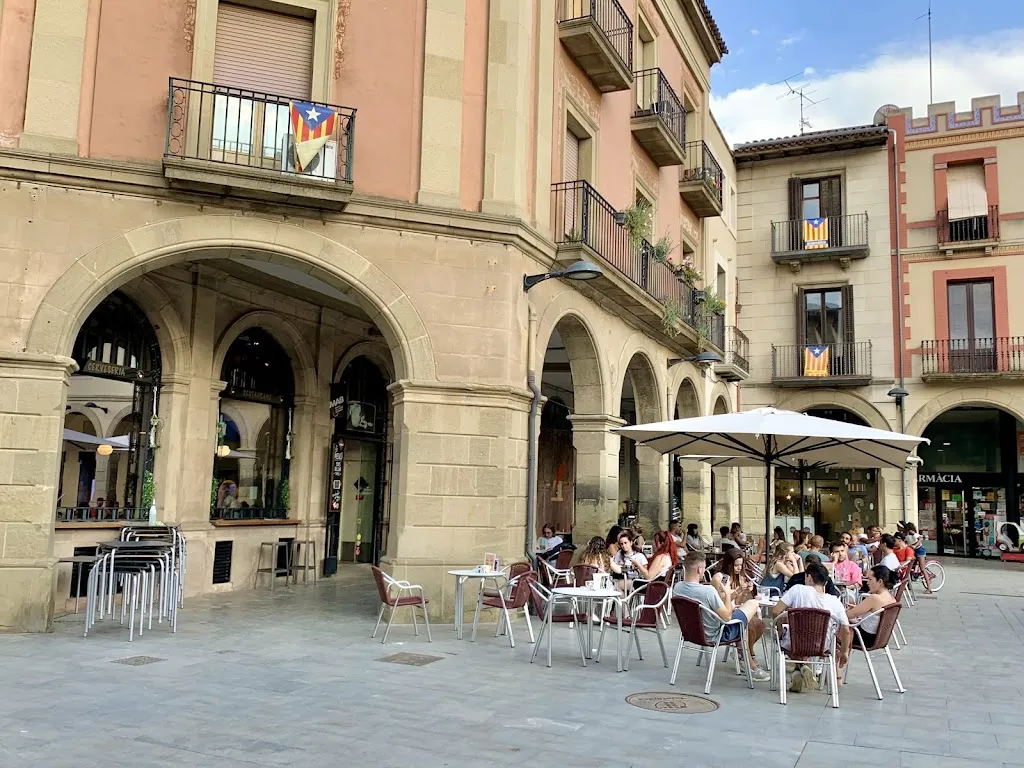 MANLLEUET Cerveseria Restaurant_Manlleu_slider_image_3