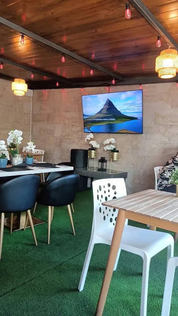 Toubkal Manlleu_Manlleu_slider_image_3