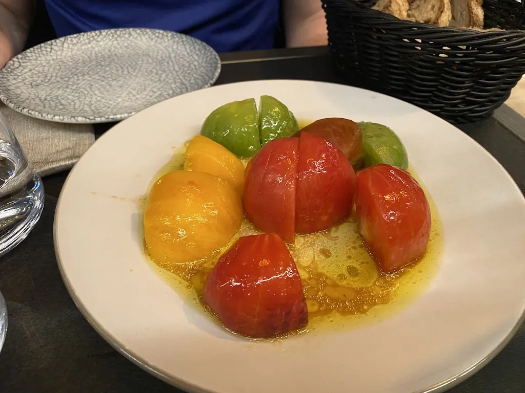 Bui Nga_Thymus Restaurant_Manlleu_review