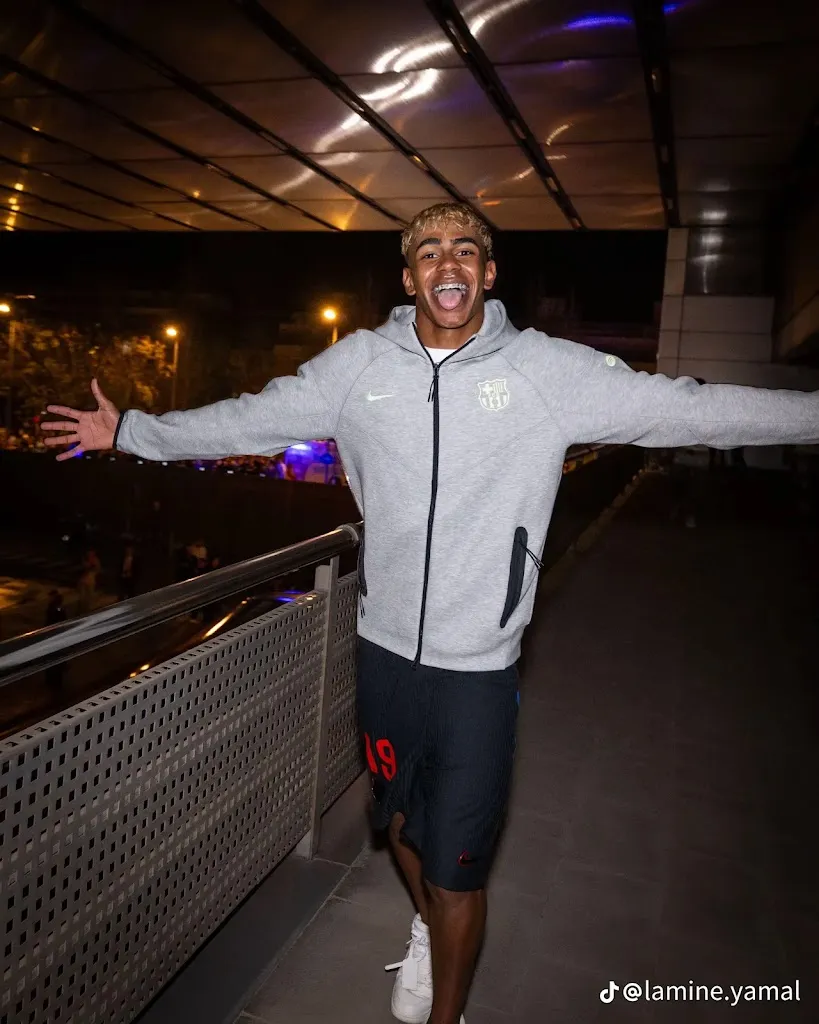 Bar restaurant AEC Manlleu_Manlleu_slider_image_2