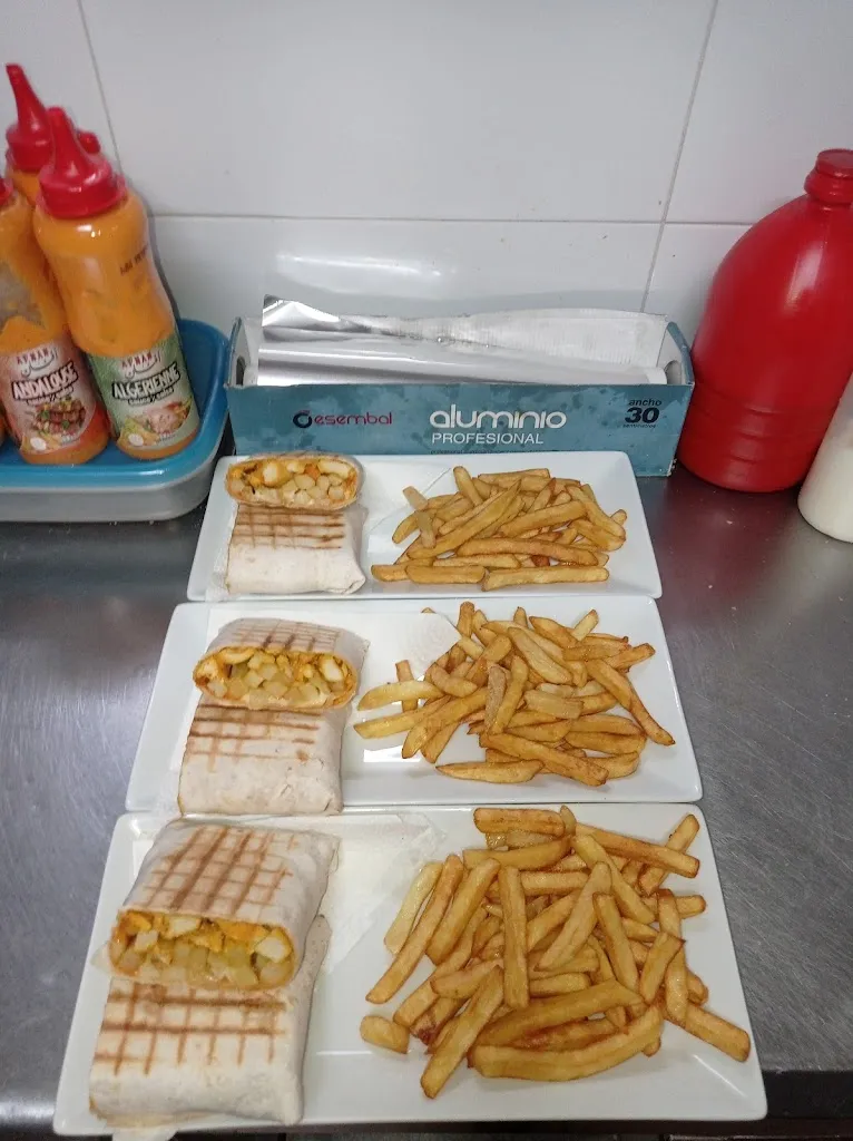 Restaurant Al Karama_Manlleu_slider_image_1