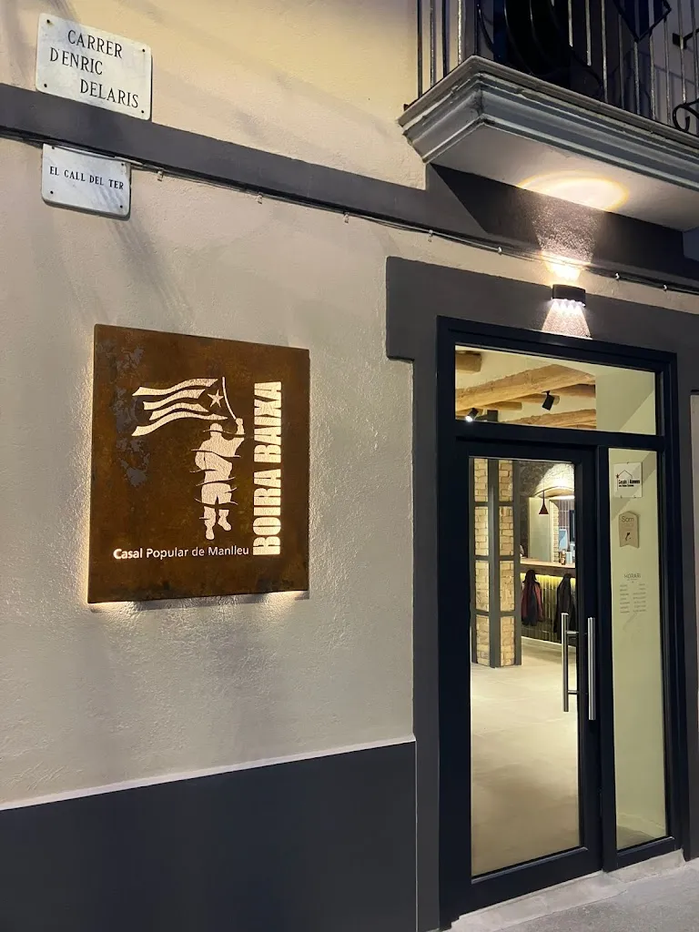 Casal Popular Boira Baixa restaurant in Manlleu