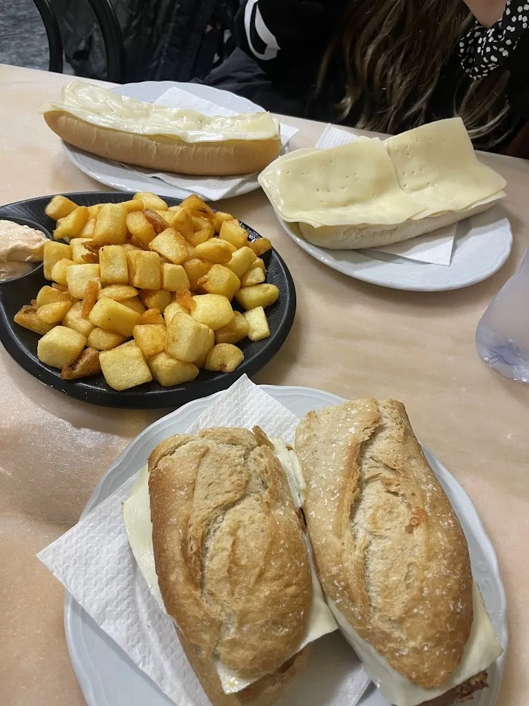 Abrilpife_Frankfurt Clein_Igualada_review