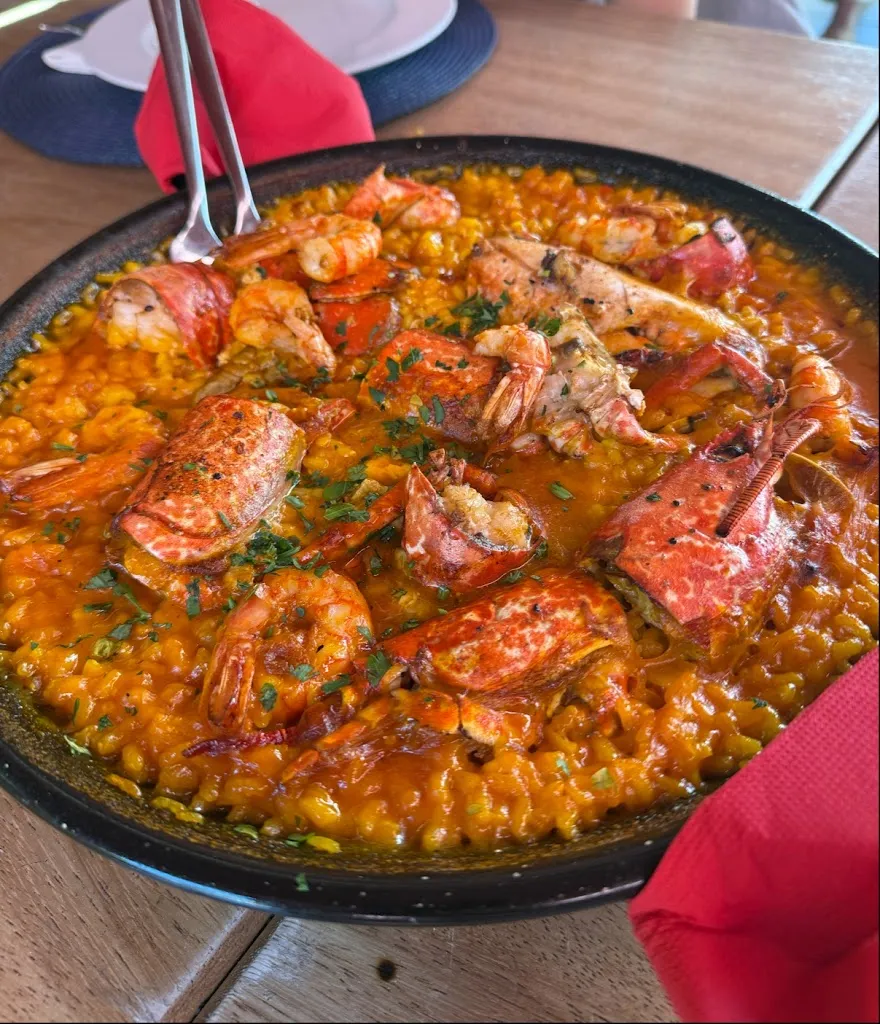 Blanca ese_Restaurante Los Manzanos_Oleiros_review