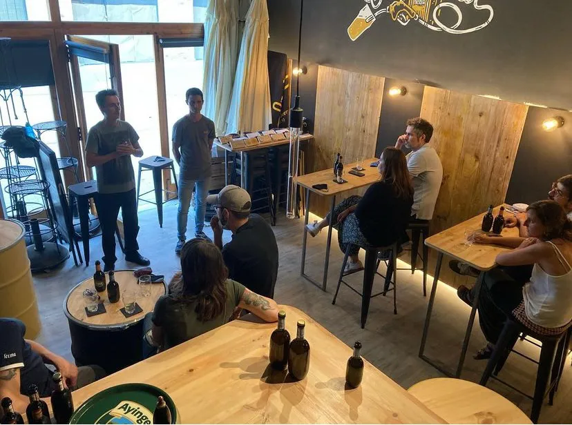 La Benzinera Craft Beer & Street Food restaurant in Igualada