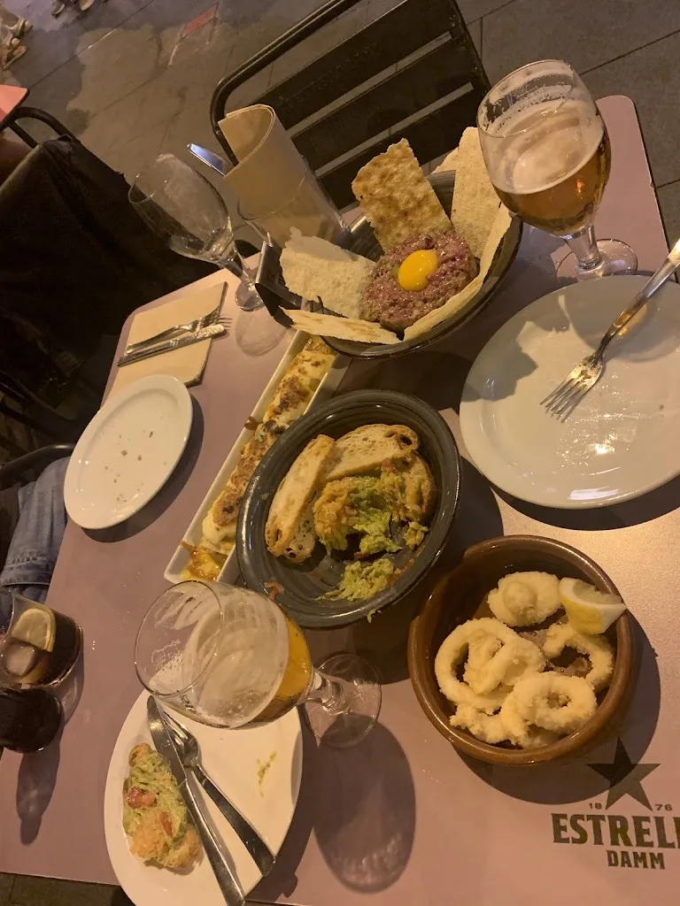 Martinus Algra_Taverna 1913_Manresa_review