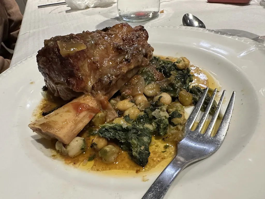 Restaurant Golden_Manresa_slider_image_2