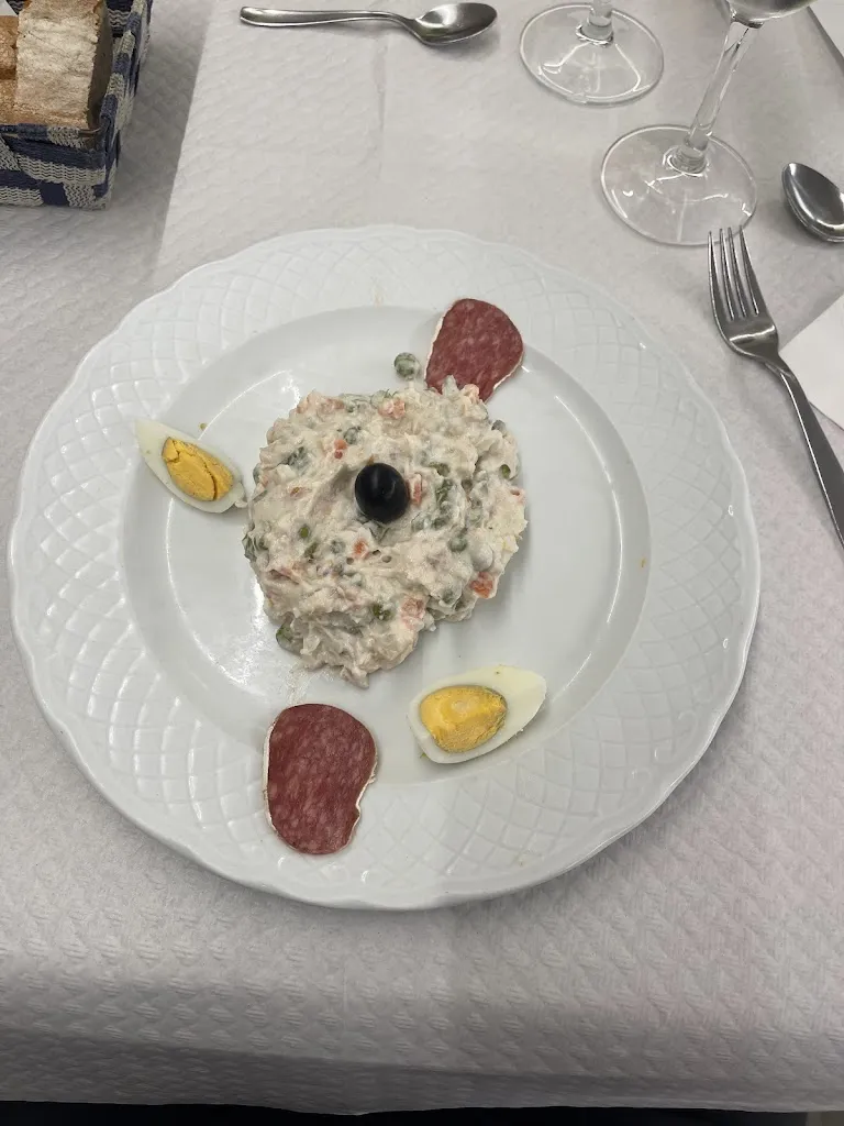 Restaurant Golden_Manresa_slider_image_3