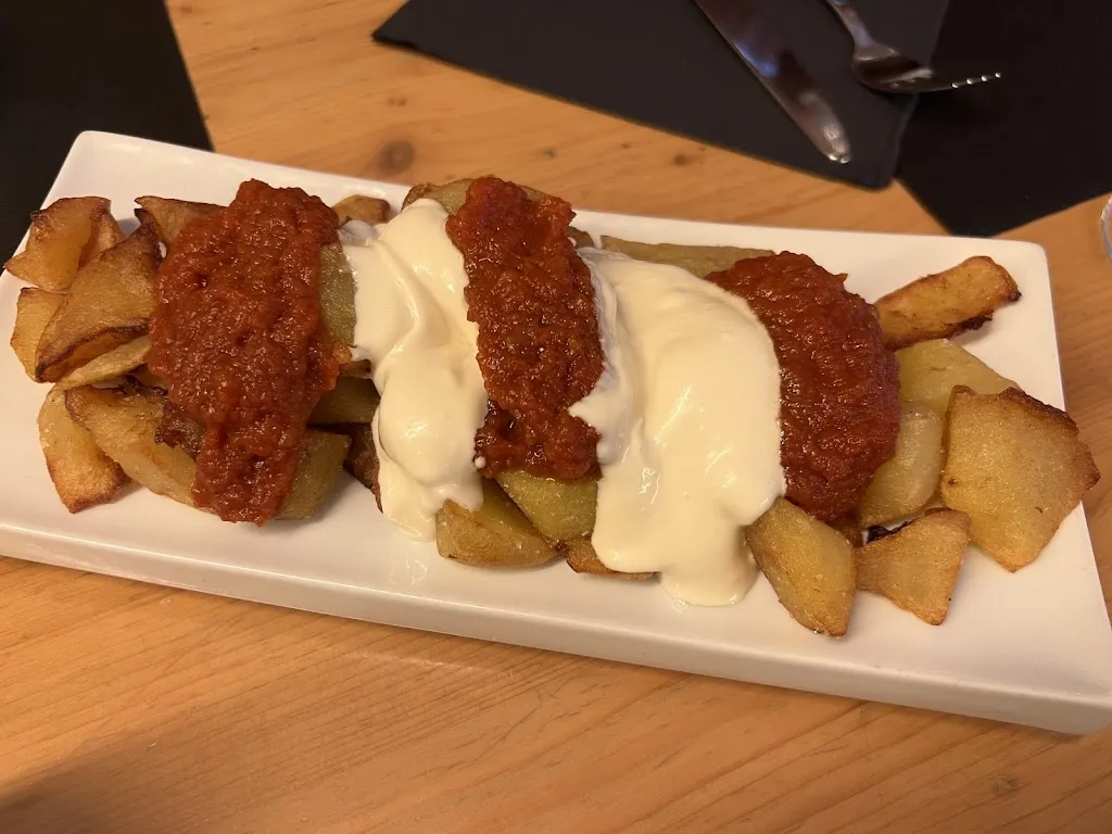 Laura Vila_Vermell_Manresa_review