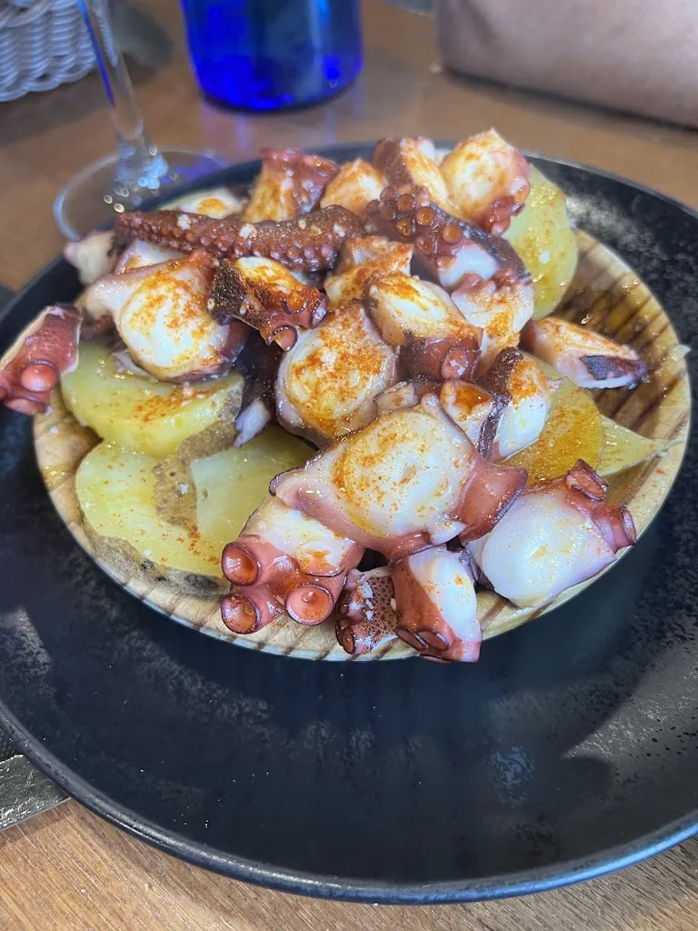 virginia flores elvira_Casa Rafa_Oleiros_review