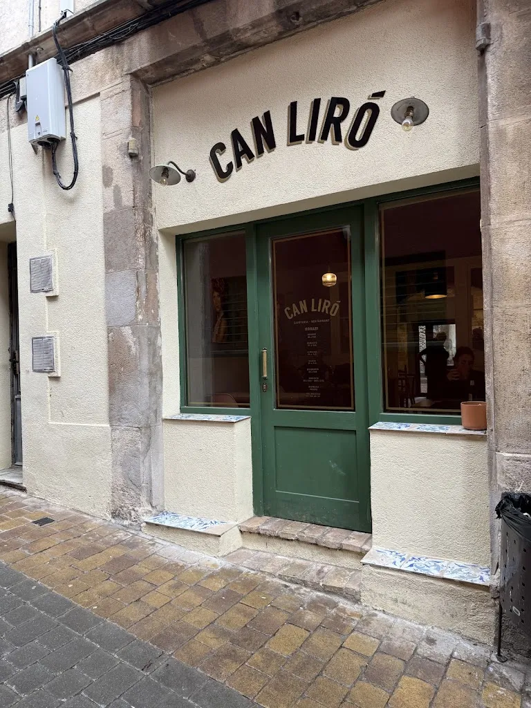 Jordi Larriba_Can Liró_Masies de Voltregà Les_review