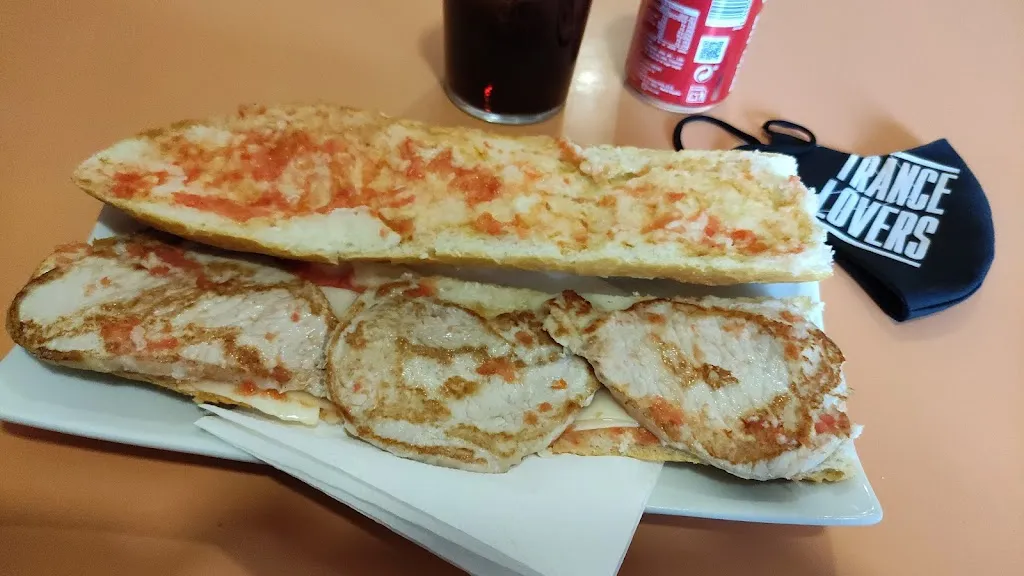 Deivit_Bar La Puça_Masies de Voltregà Les_review