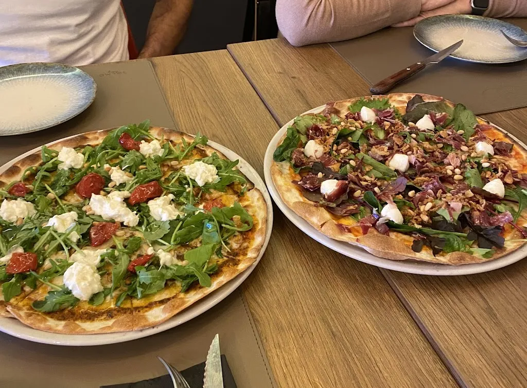 Pizzeria Angie_Matadepera_slider_image_3