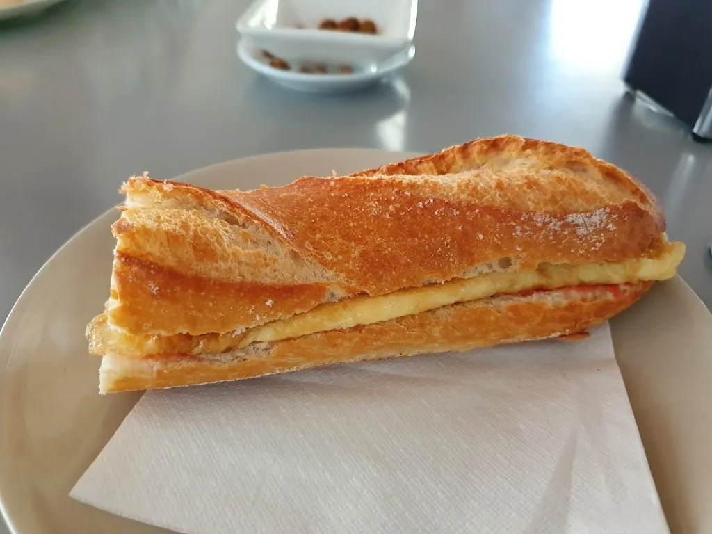 Bar del Casal de la Gent Gran_Matadepera_slider_image_2