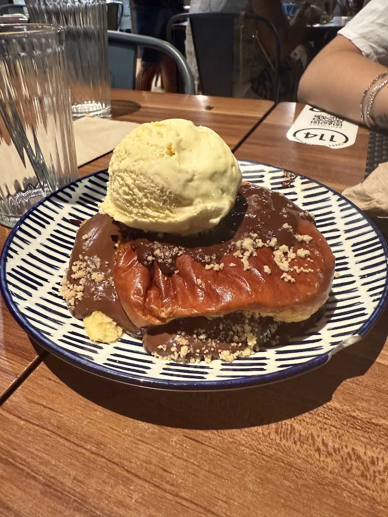 Tania Mohedano Montilla_114 Tapes & Cocktails_Martorell_review