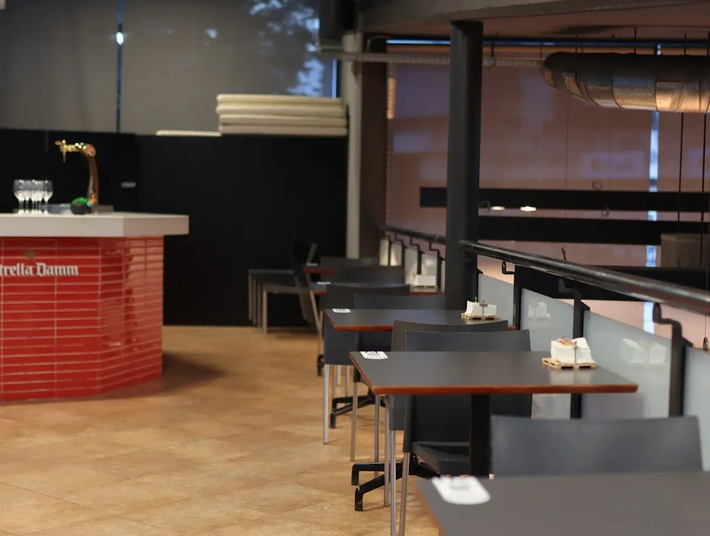 114 Tapes & Cocktails_Martorell_slider_image_1