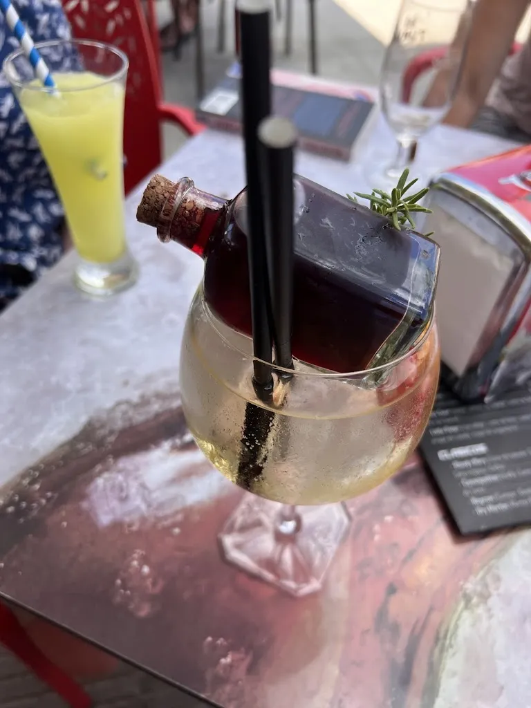 S Holliday_D'Copas Martorell_Martorell_review