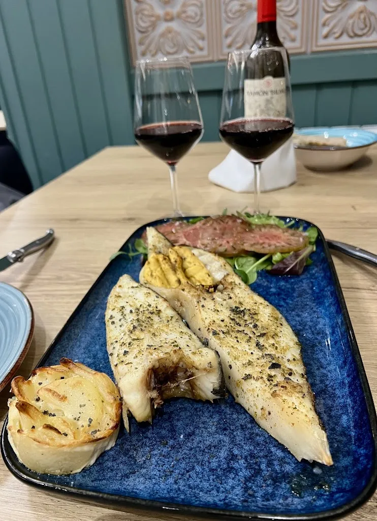 Gabriela Dekeriene_A Casiña Das Mesturas_Oleiros_review