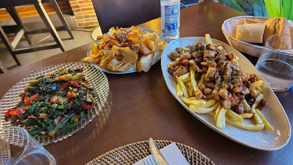 Santi “SFM”_La Novena Fun Dining_Oleiros_review