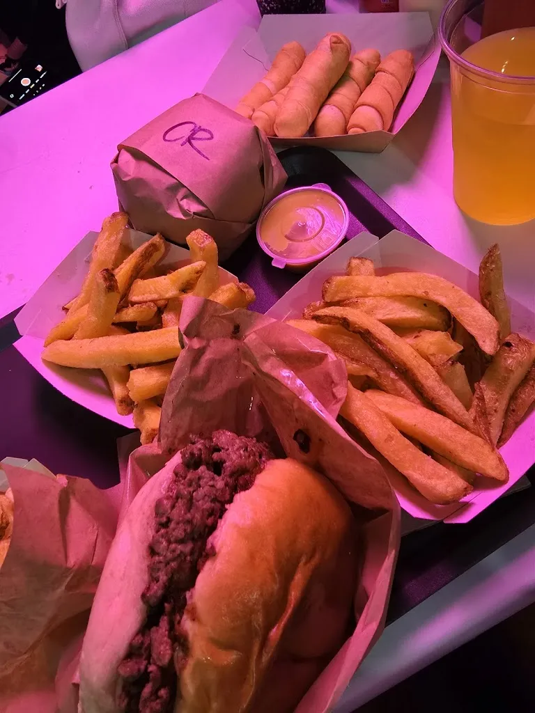 Dilan Gómez_CR Smash Burger Masquefa_Masquefa_recensione