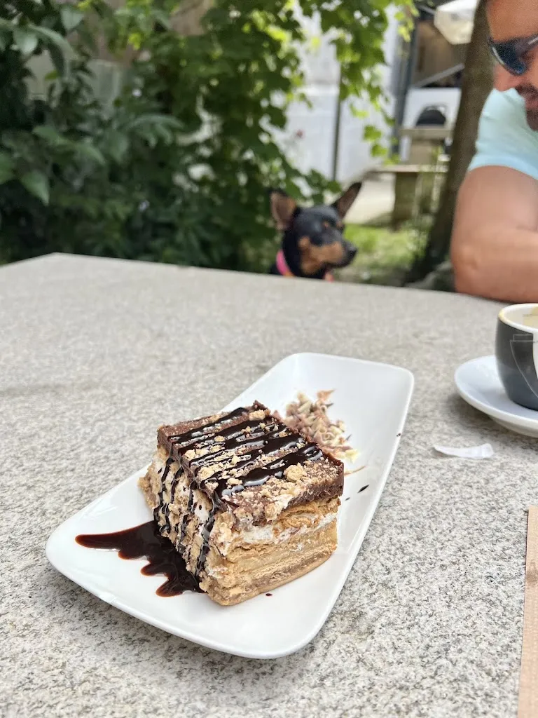 Menu_El Cotarro Restaurant_Oleiros_image_9