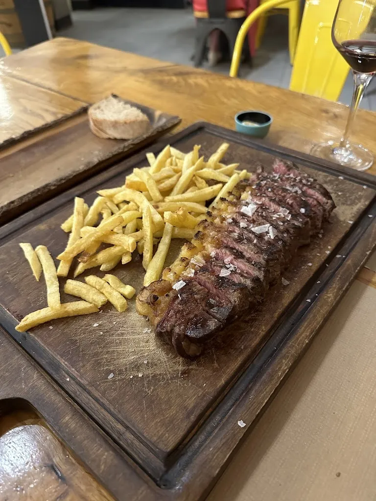 Alan Jay_El Cotarro Restaurant_Oleiros_review