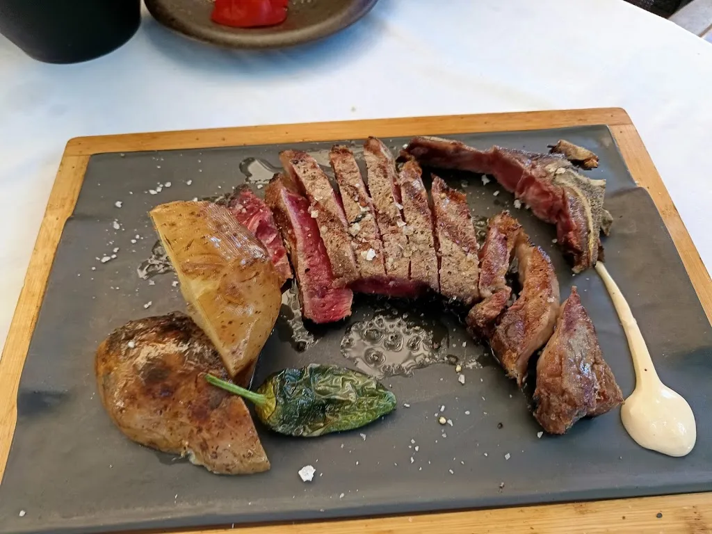 Restaurant l'Amagat_Mediona_slider_image_3