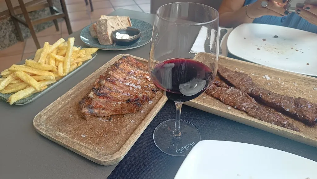 erick antonio paez flores_Asador Alcorte_Oleiros_review