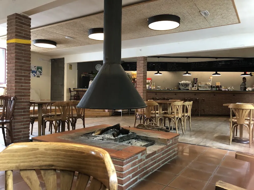 Casal Medionenc restaurant in Mediona