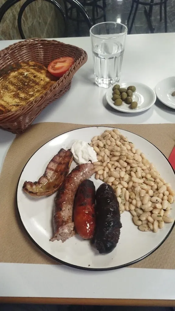 Jose Luis Ortiz Navarro_Can Raiguer_Martorelles_review