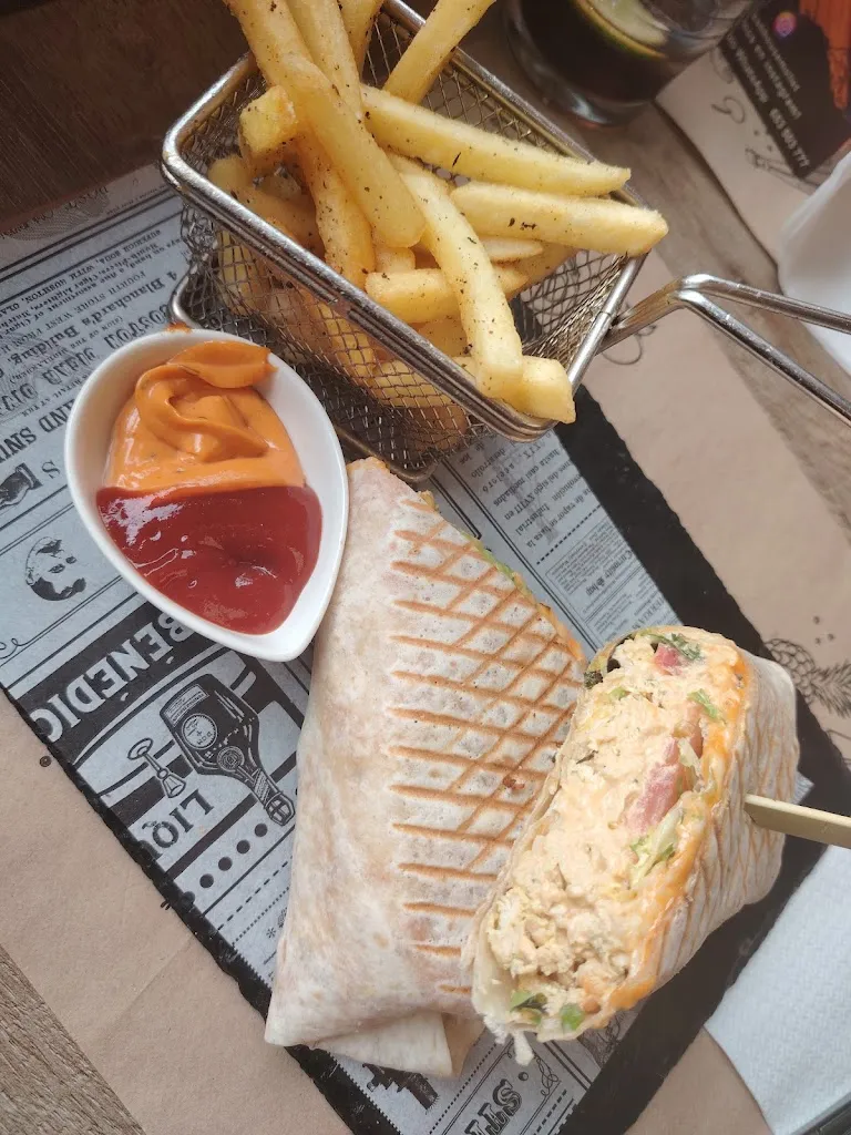 Luke Stevens_Fresh House_Martorelles_review