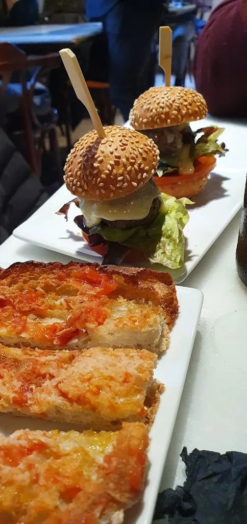 Menu_Restaurant Pitapes_Martorelles_image_6