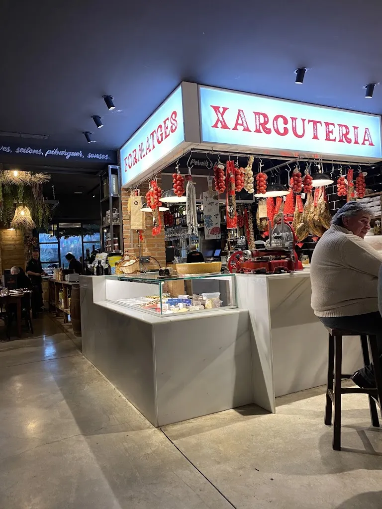 Anne Baude_Restaurant Pitapes_Martorelles_review