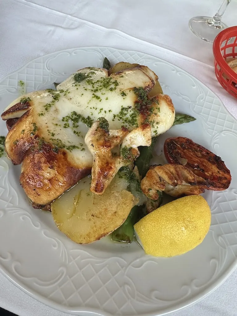 Madalina Azzam_La Llar d'en Tariel_Martorelles_review