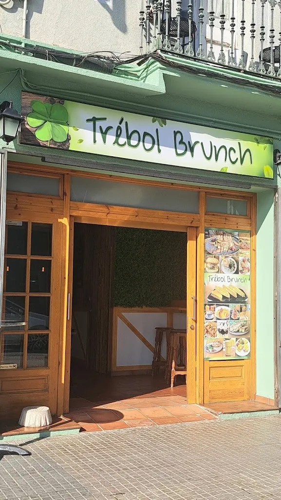 trebol brunch restaurant in Martorelles