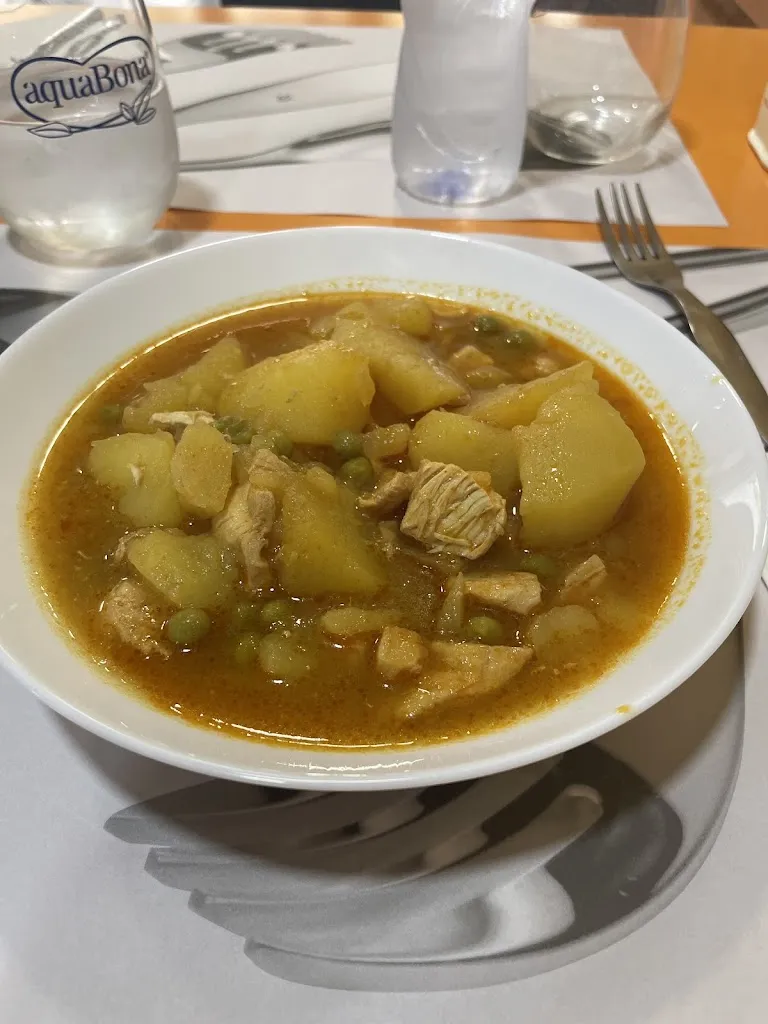 Oscar_Bar Restaurant Familiar_Martorelles_review