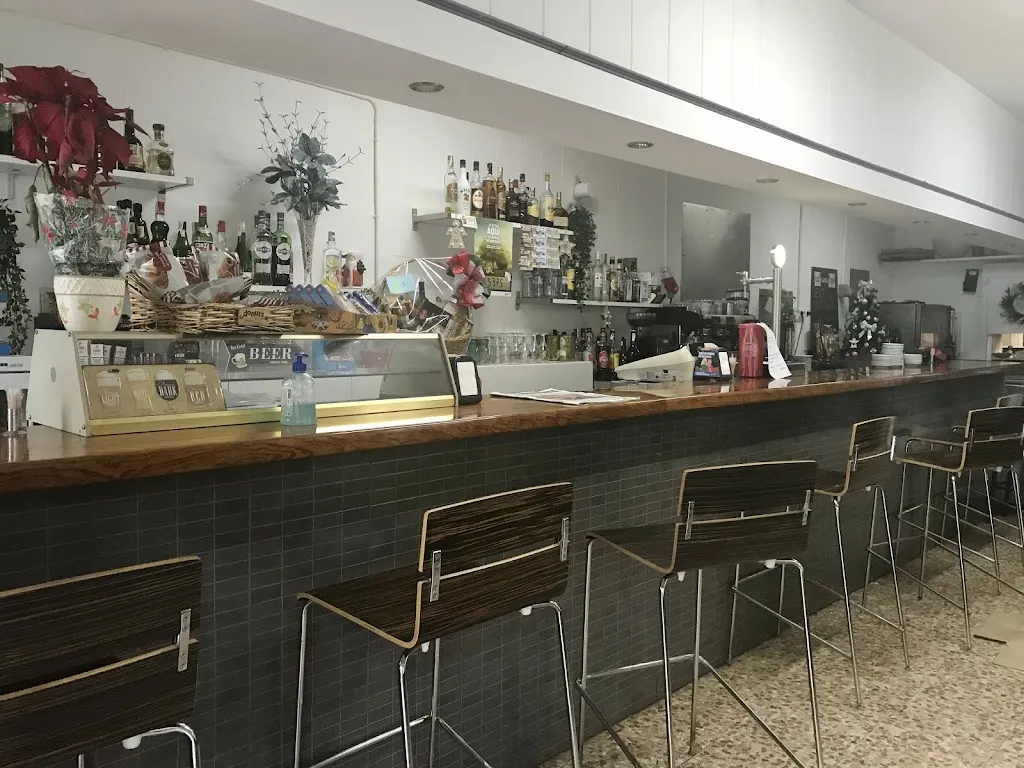 Bar Restaurant 3 Copas restaurant in Martorelles