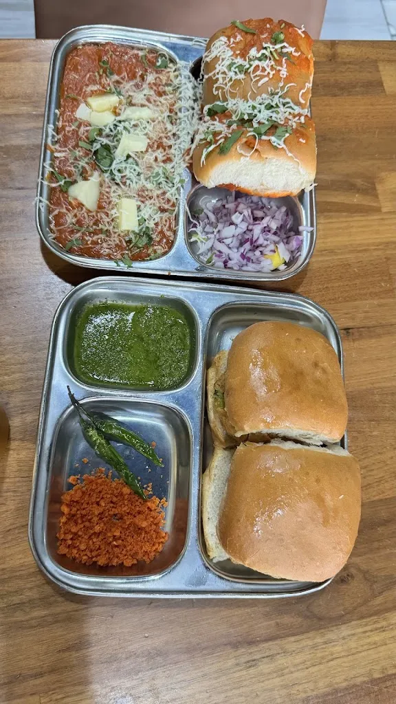 Ashutosh Tripathi_Mumbai Maskaa_Montclar_review