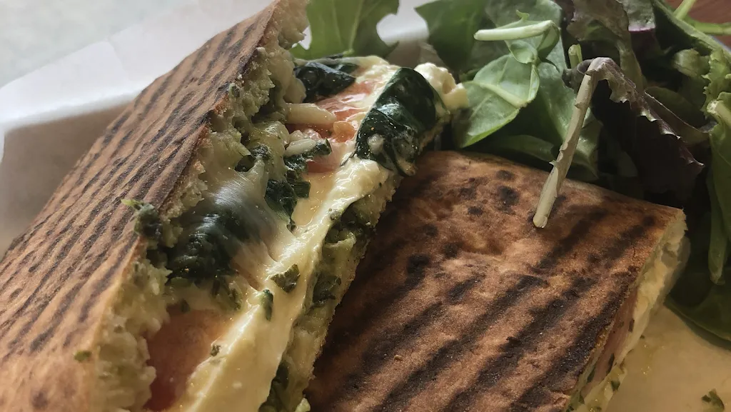 MishMish Cafe_Montclar_slider_image_2