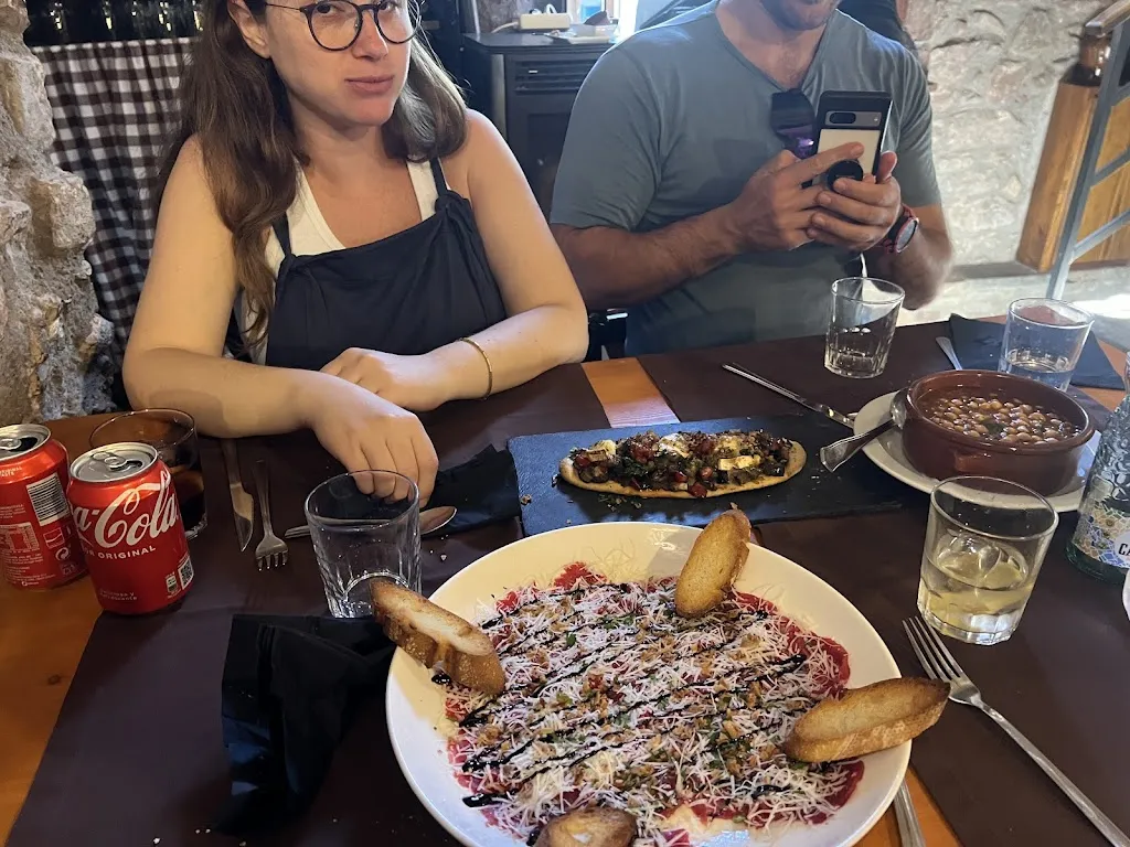 Ben Bleier_Hostal de Mura_Mura_review